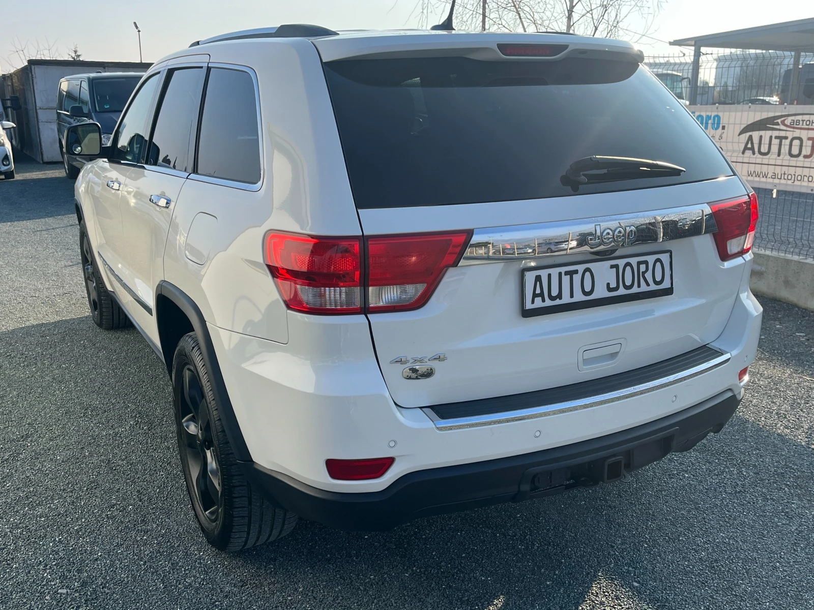 Jeep Grand cherokee 3.6 V6 4x4-Overland, снимка 3 - Автомобили и джипове - 53744404