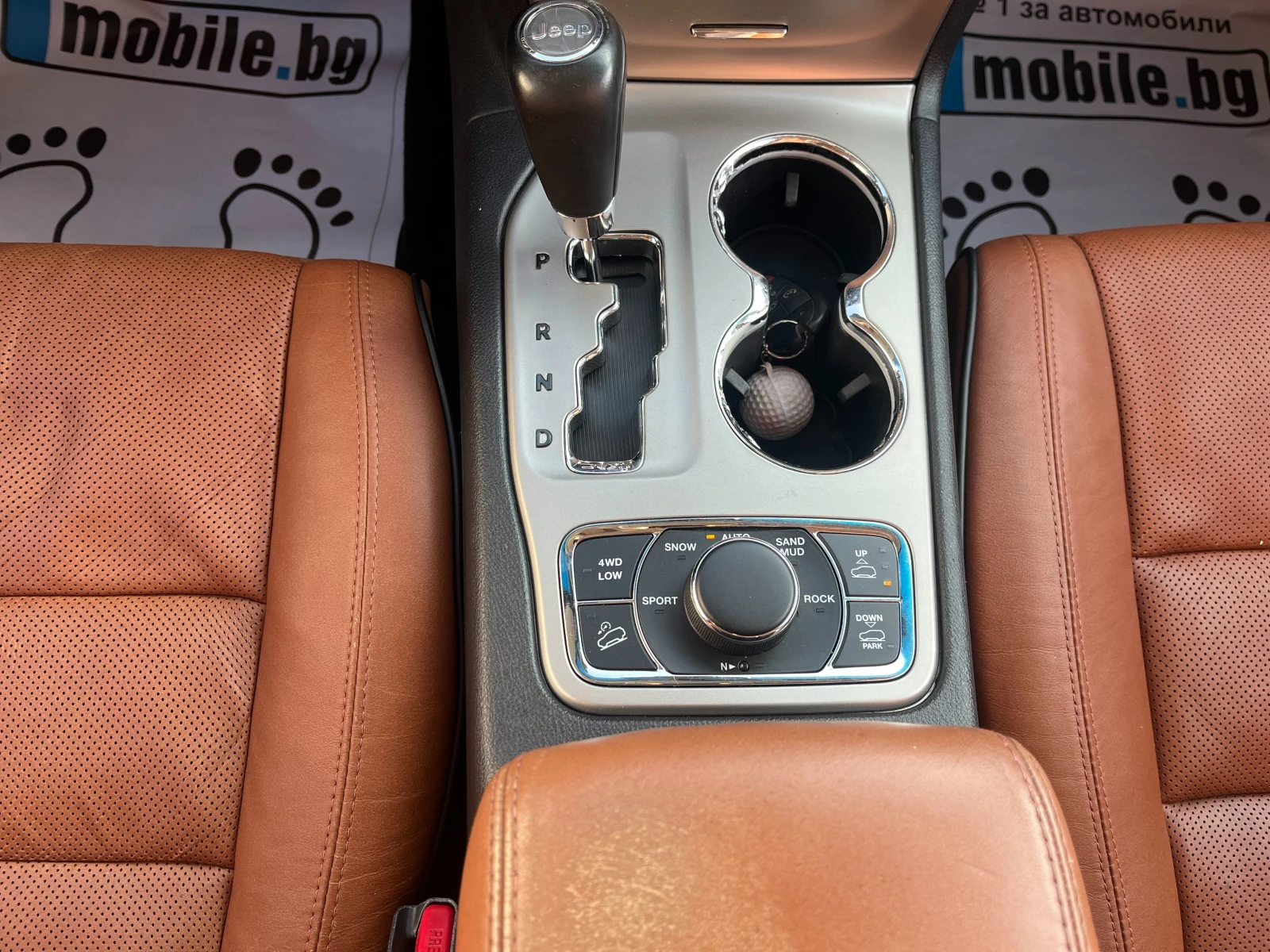 Jeep Grand cherokee 3.6 V6 4x4-Overland, снимка 11 - Автомобили и джипове - 53744404