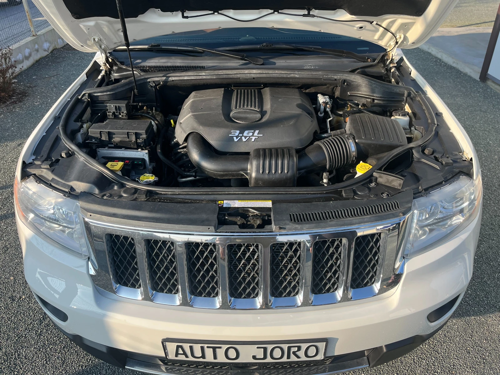 Jeep Grand cherokee 3.6 V6 4x4-Overland, снимка 17 - Автомобили и джипове - 53744404