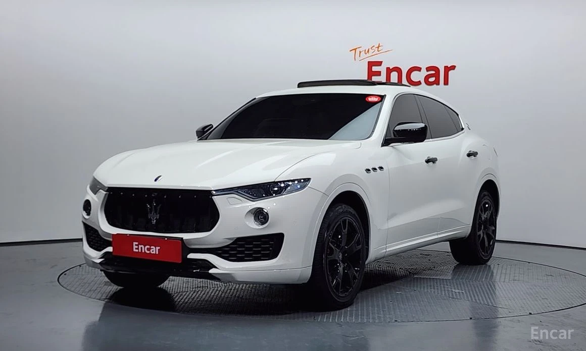 Maserati Levante AWD* SPORT* AMBIENT* KEYLESS* КОЖА* ПОДГРЕВ* ШИБИД