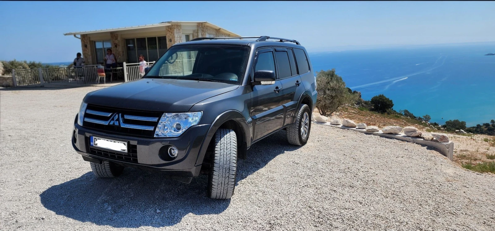Mitsubishi Pajero 3.2 DID, снимка 2 - Автомобили и джипове - 54493979
