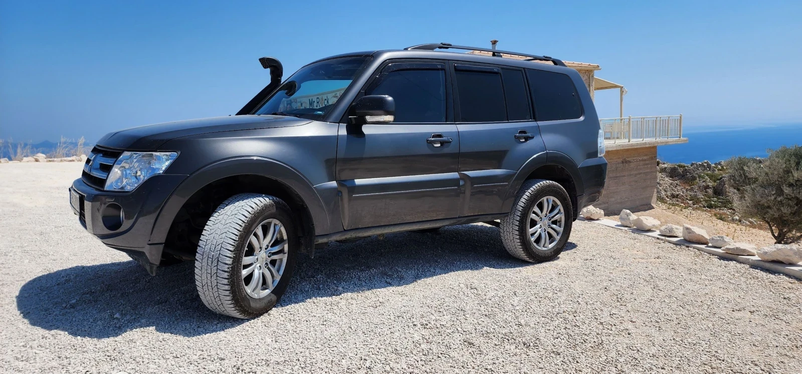 Mitsubishi Pajero 3.2 DID, снимка 6 - Автомобили и джипове - 54493979