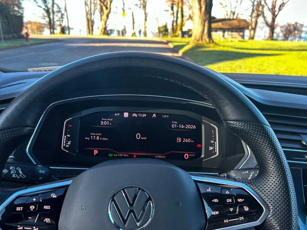 VW Tiguan Highline R-Line 4Motion/Pano/Keyless, снимка 13 - Автомобили и джипове - 54512485