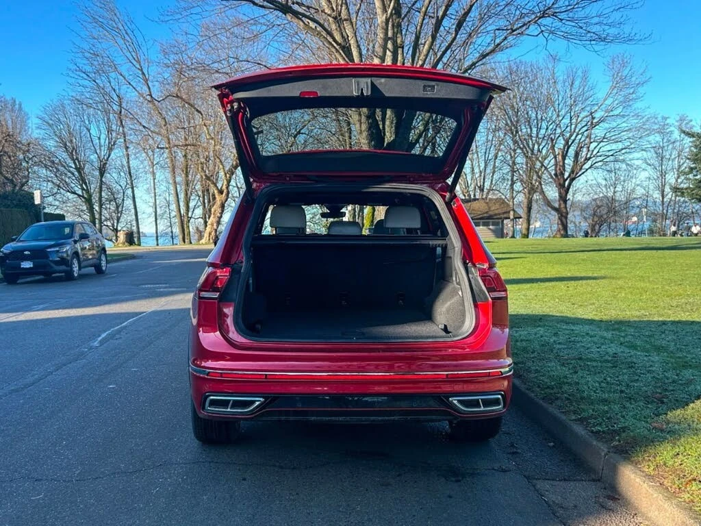 VW Tiguan Highline R-Line 4Motion/Pano/Keyless, снимка 7 - Автомобили и джипове - 54512485