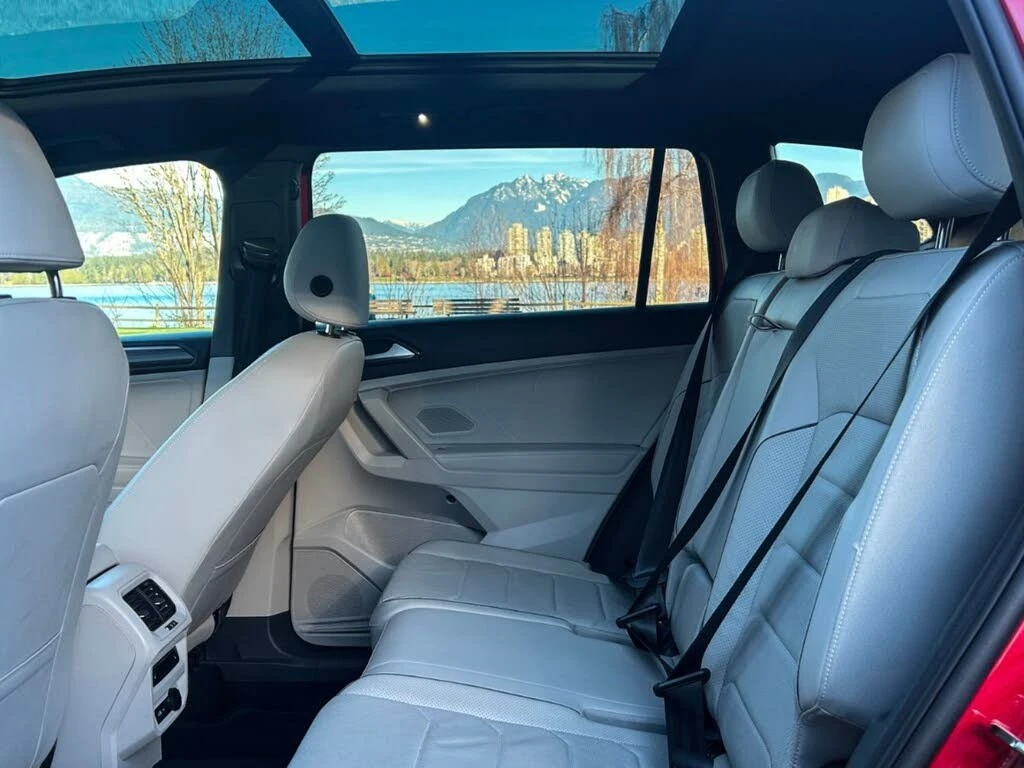 VW Tiguan Highline R-Line 4Motion/Pano/Keyless, снимка 17 - Автомобили и джипове - 54512485