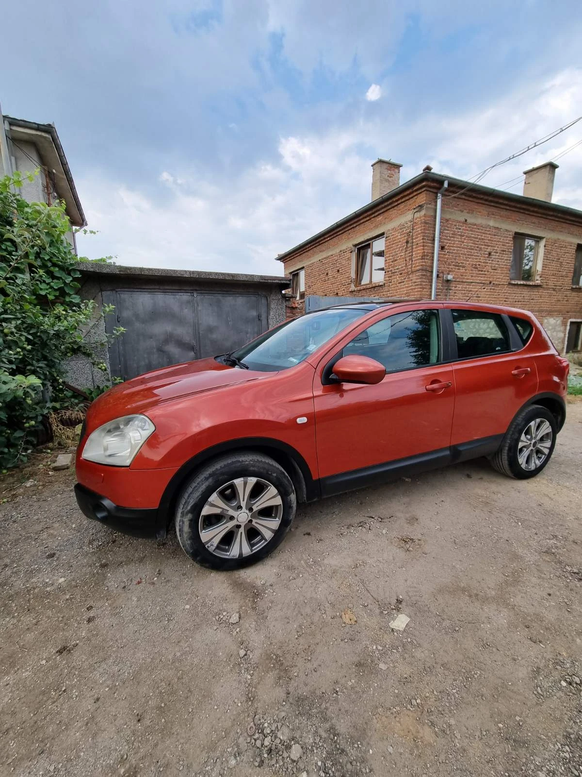 Nissan Qashqai 2.0i / ГАЗ / 4х4 / KEYLESS / АВТОМАТИК / ПАНОРАМА