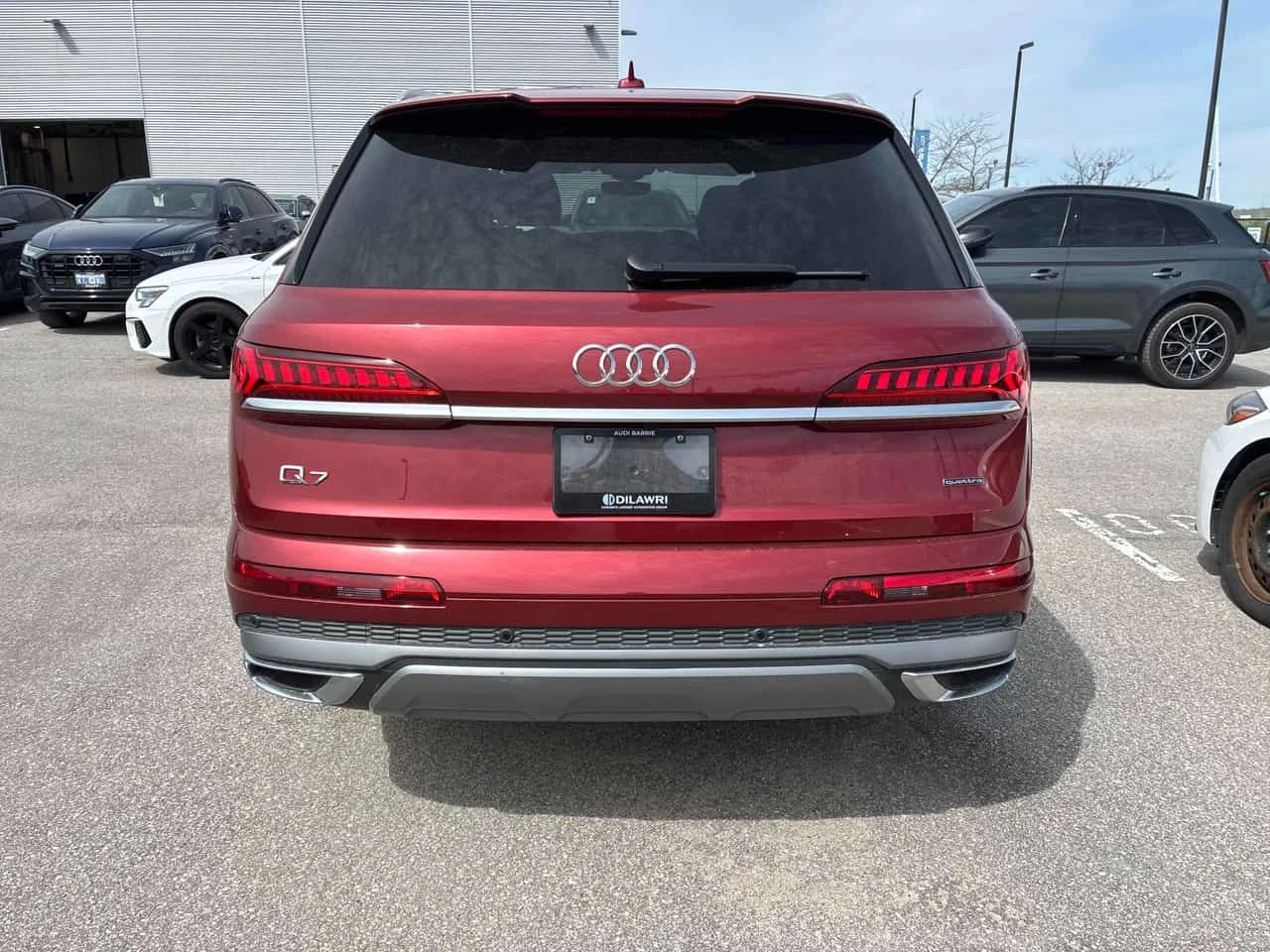Audi Q7 Komfort| ОТ ГЛАВНО ПРЕДСТАВИТЕЛСТВО| КЛИПОВЕ, снимка 4 - Автомобили и джипове - 54684361