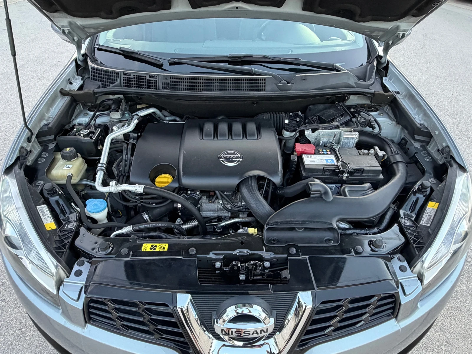 Nissan Qashqai 2.0DCI 4x4 АВТОМАТ ИТАЛИЯ, снимка 14 - Автомобили и джипове - 54907498
