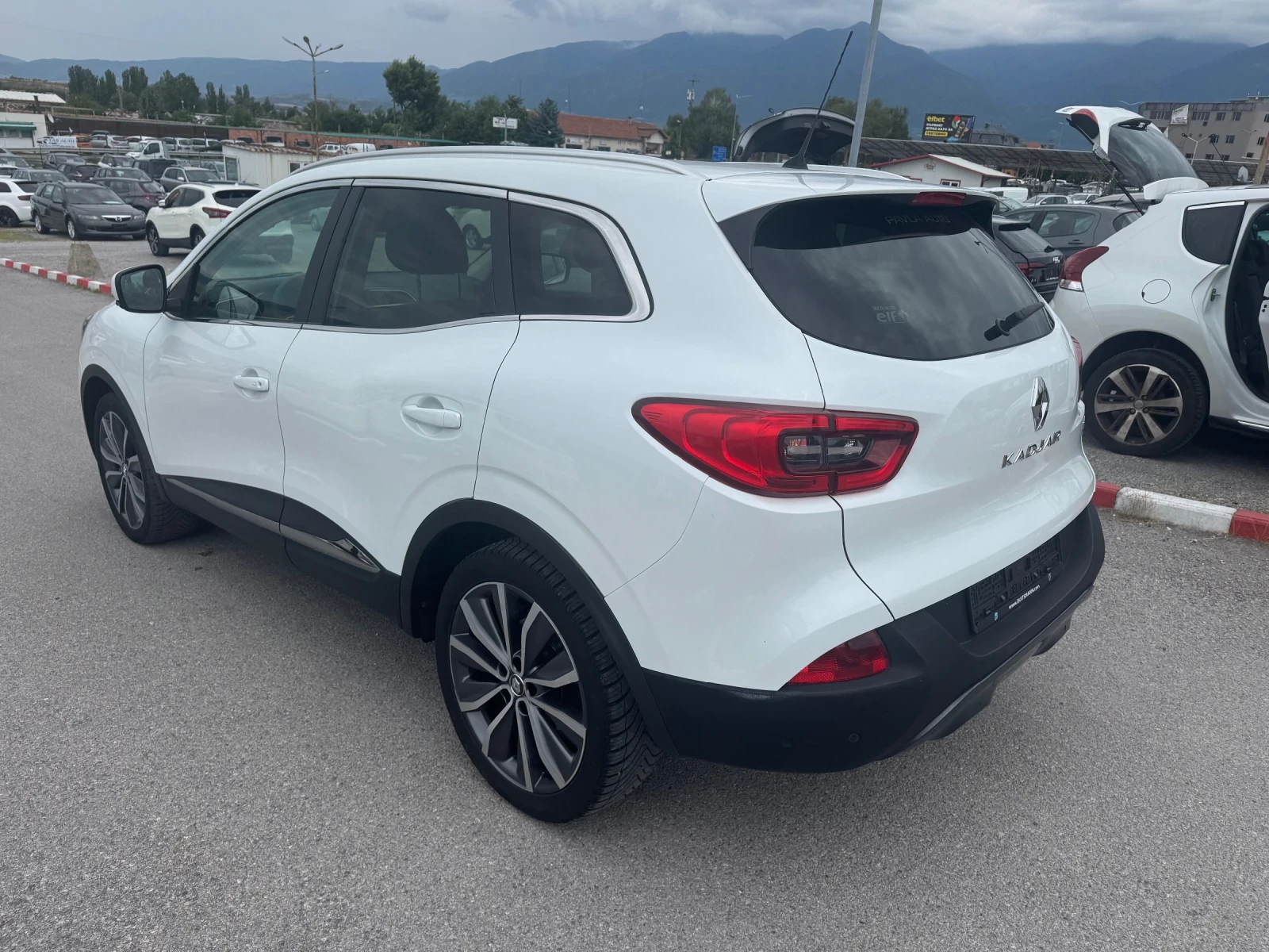 Renault Kadjar 1.5 DCI Avtomat Full, снимка 5 - Автомобили и джипове - 55139768