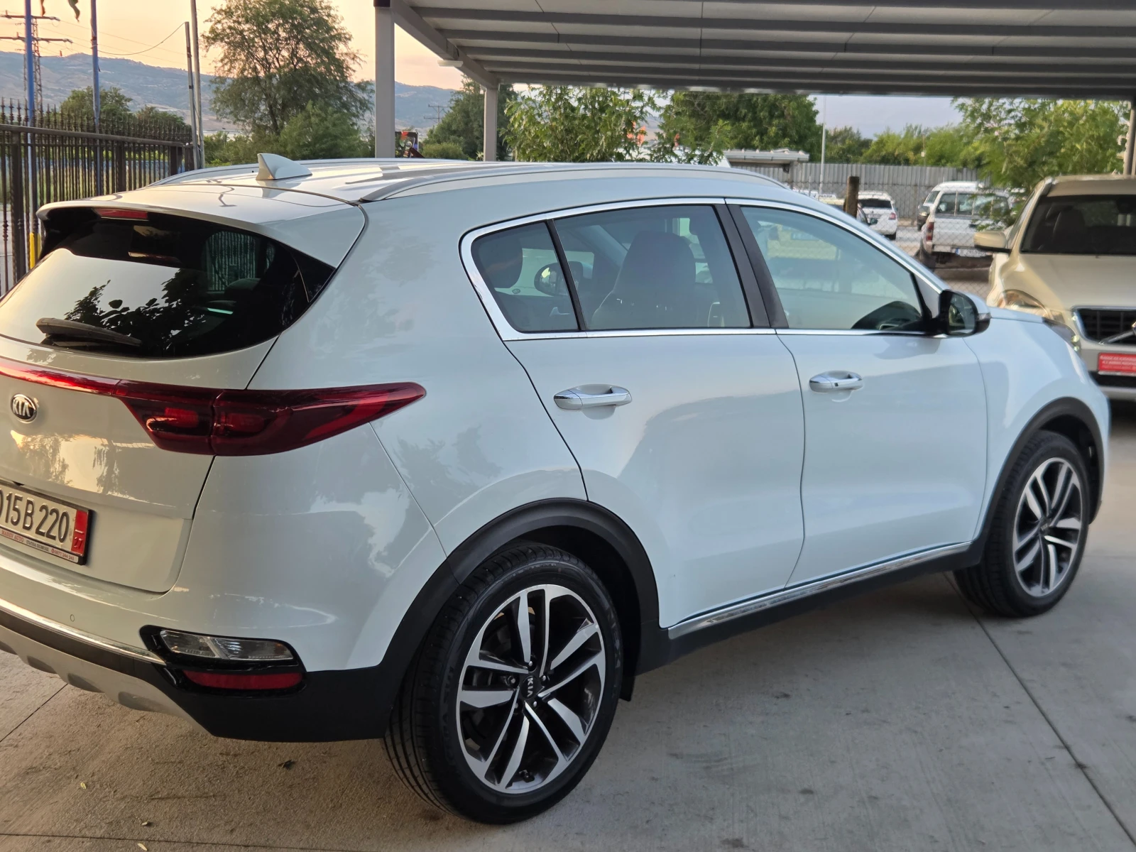 Kia Sportage 1.6 CRDI * * ENERGY* * FACE* * , снимка 15 - Автомобили и джипове - 55397505