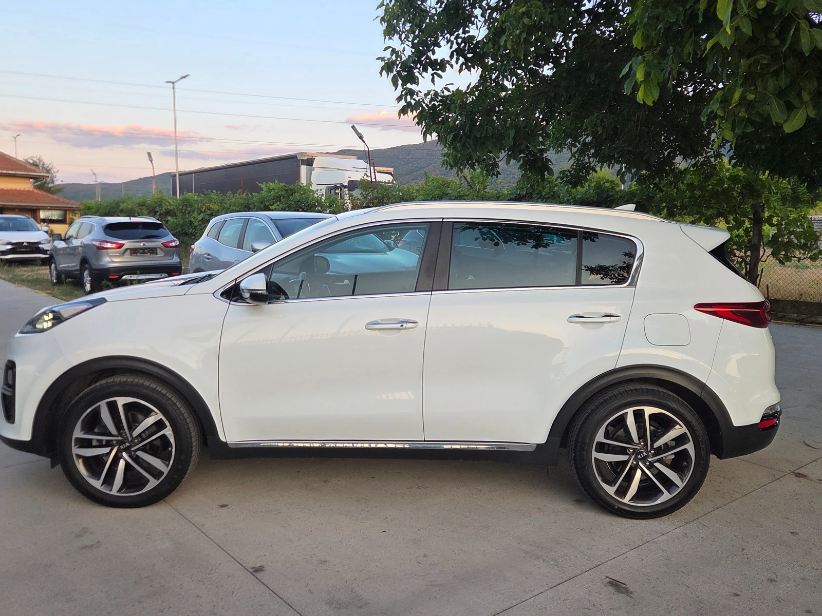 Kia Sportage 1.6 CRDI * * ENERGY* * FACE* * , снимка 14 - Автомобили и джипове - 55397505