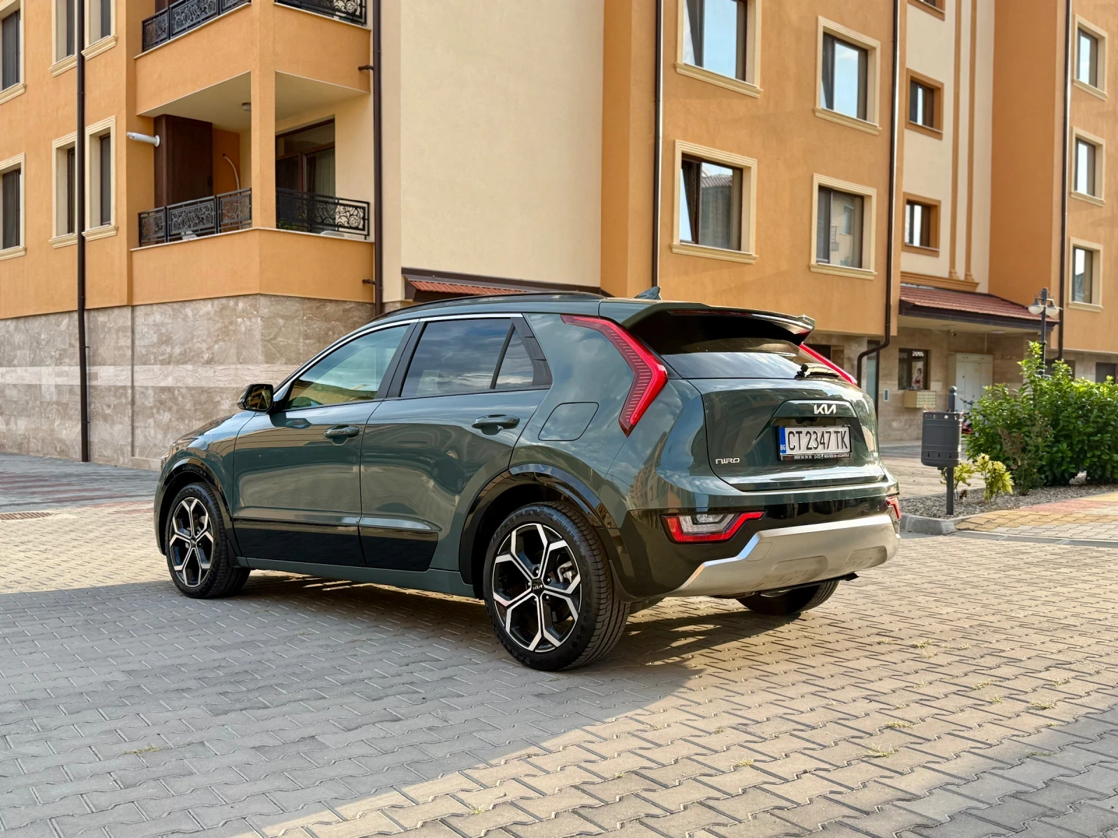Kia Niro 1.6 GDI Hybrid Automatic в ГАРАНЦИЯ ДО 2031г, снимка 5 - Автомобили и джипове - 56004887