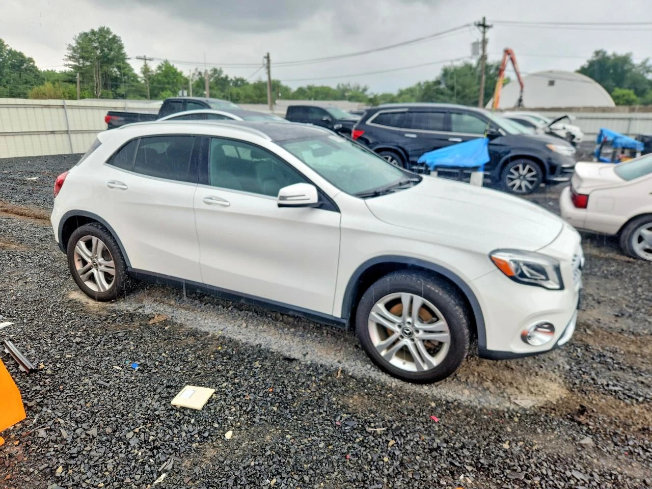 Mercedes-Benz GLA 250 2.0l 4Matic, снимка 4 - Автомобили и джипове - 56086943
