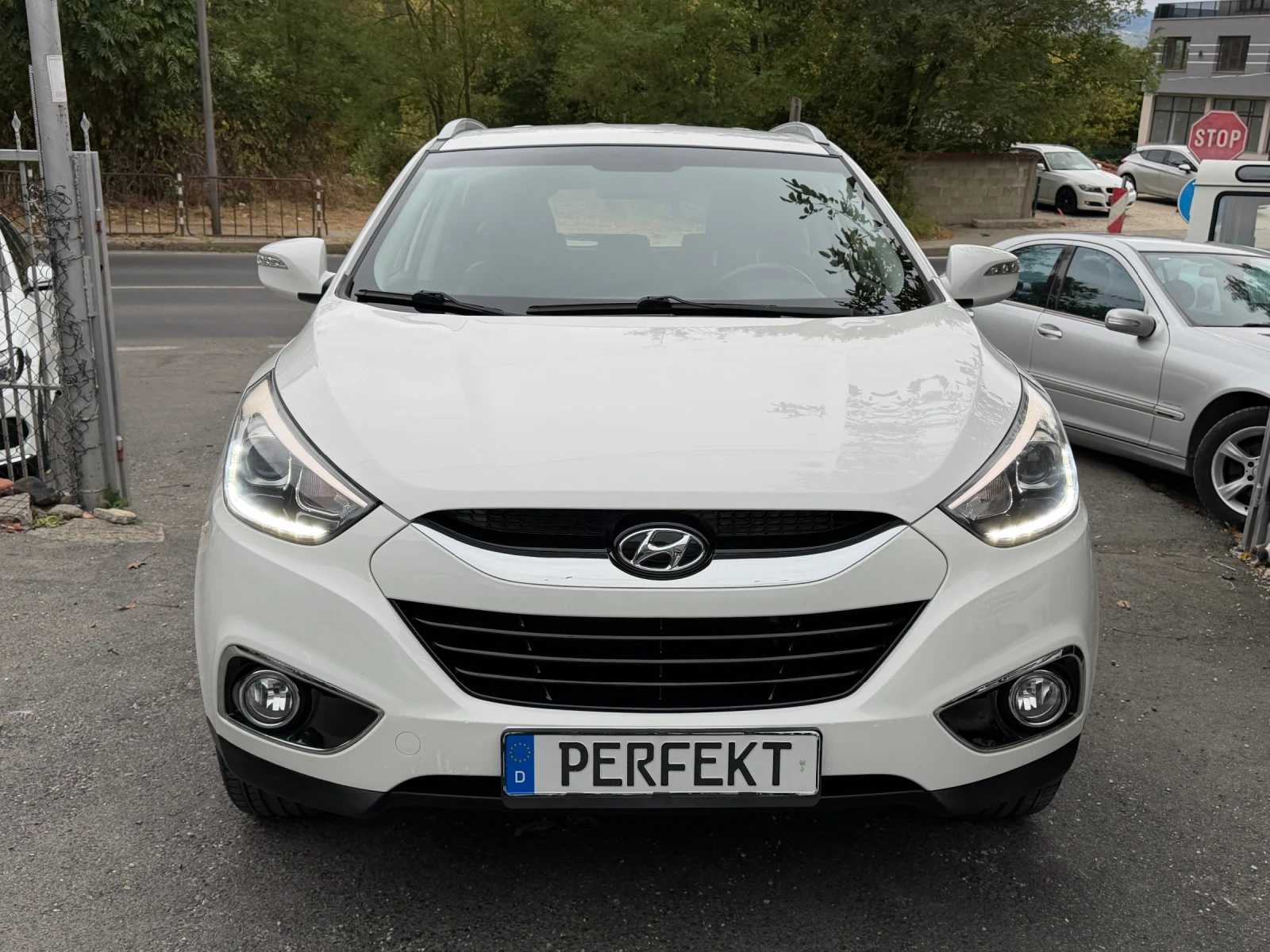 Hyundai IX35 2.0CRDI* 4x4* Premium, снимка 2 - Автомобили и джипове - 56276016