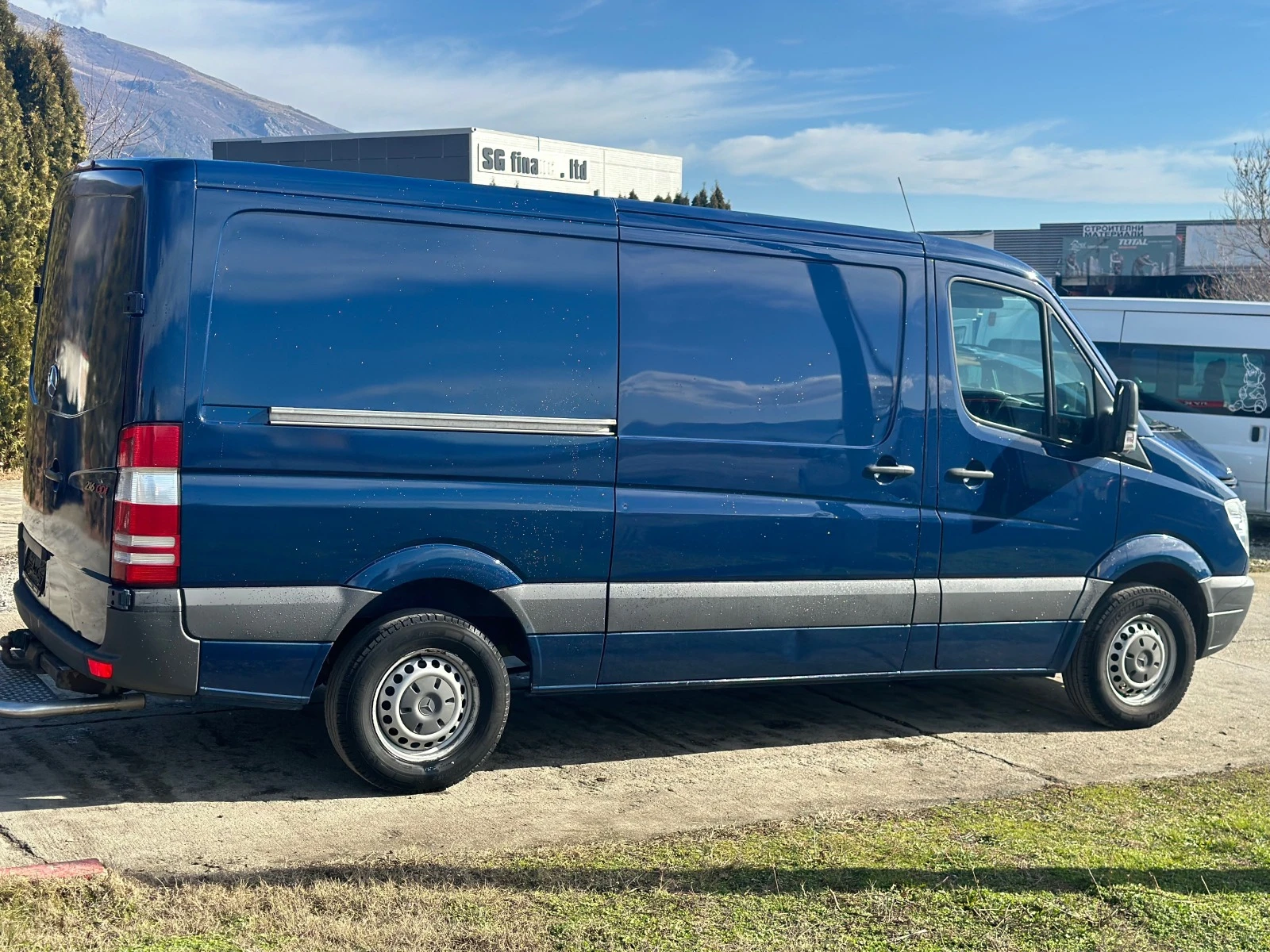 Mercedes-Benz Sprinter 216 cdi - изображение 4