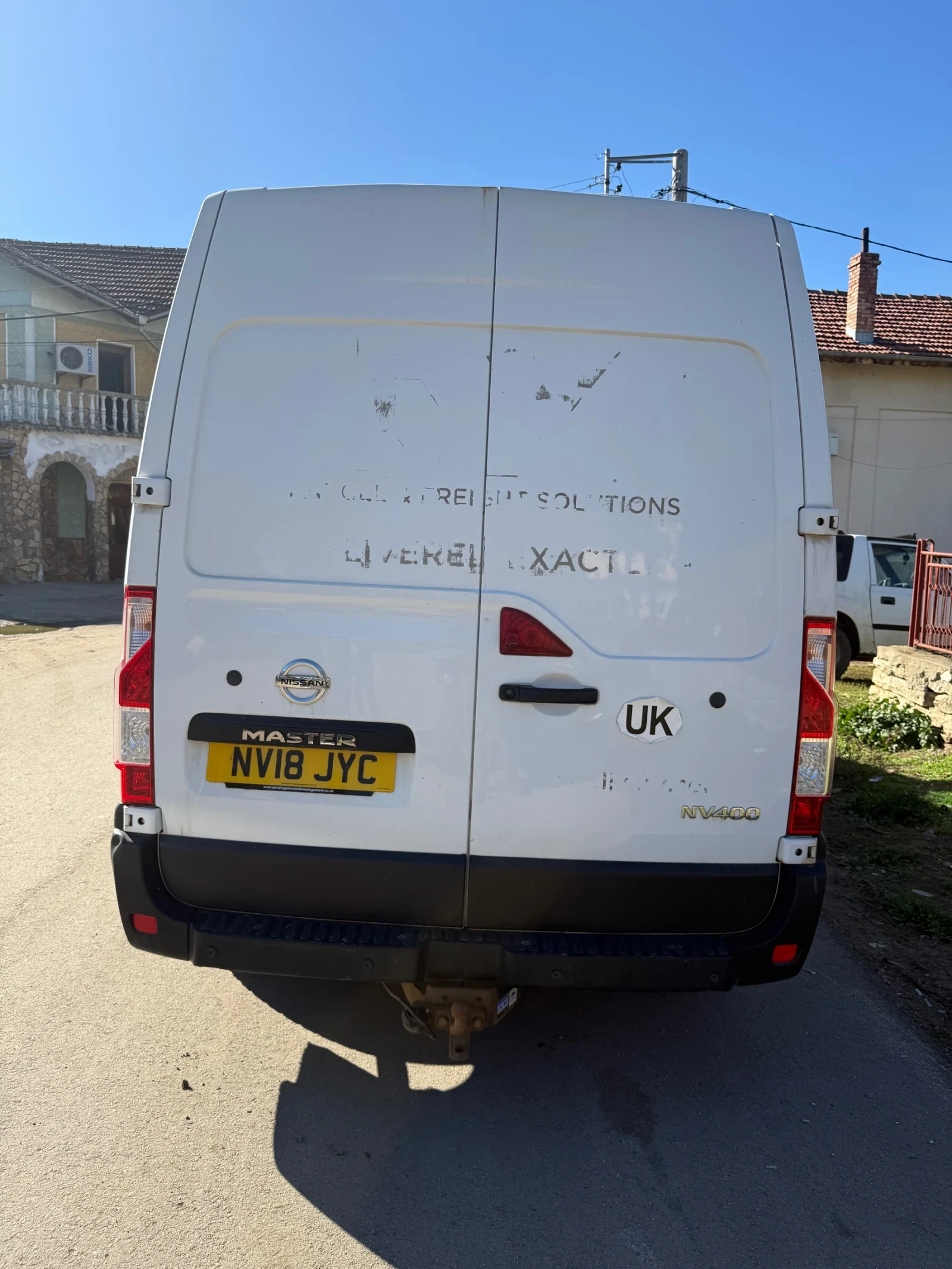 Nissan NV400 2.3 - изображение 2