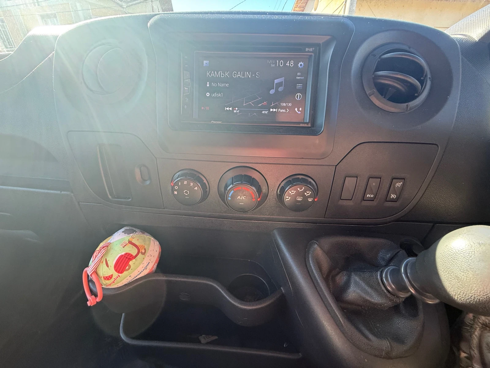 Nissan NV400 2.3 - изображение 8