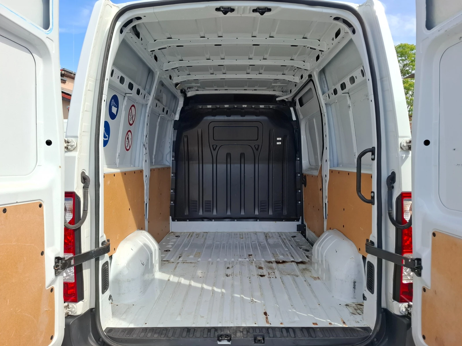 Renault Master 2.3L1H2, снимка 11 - Бусове и автобуси - 54945341