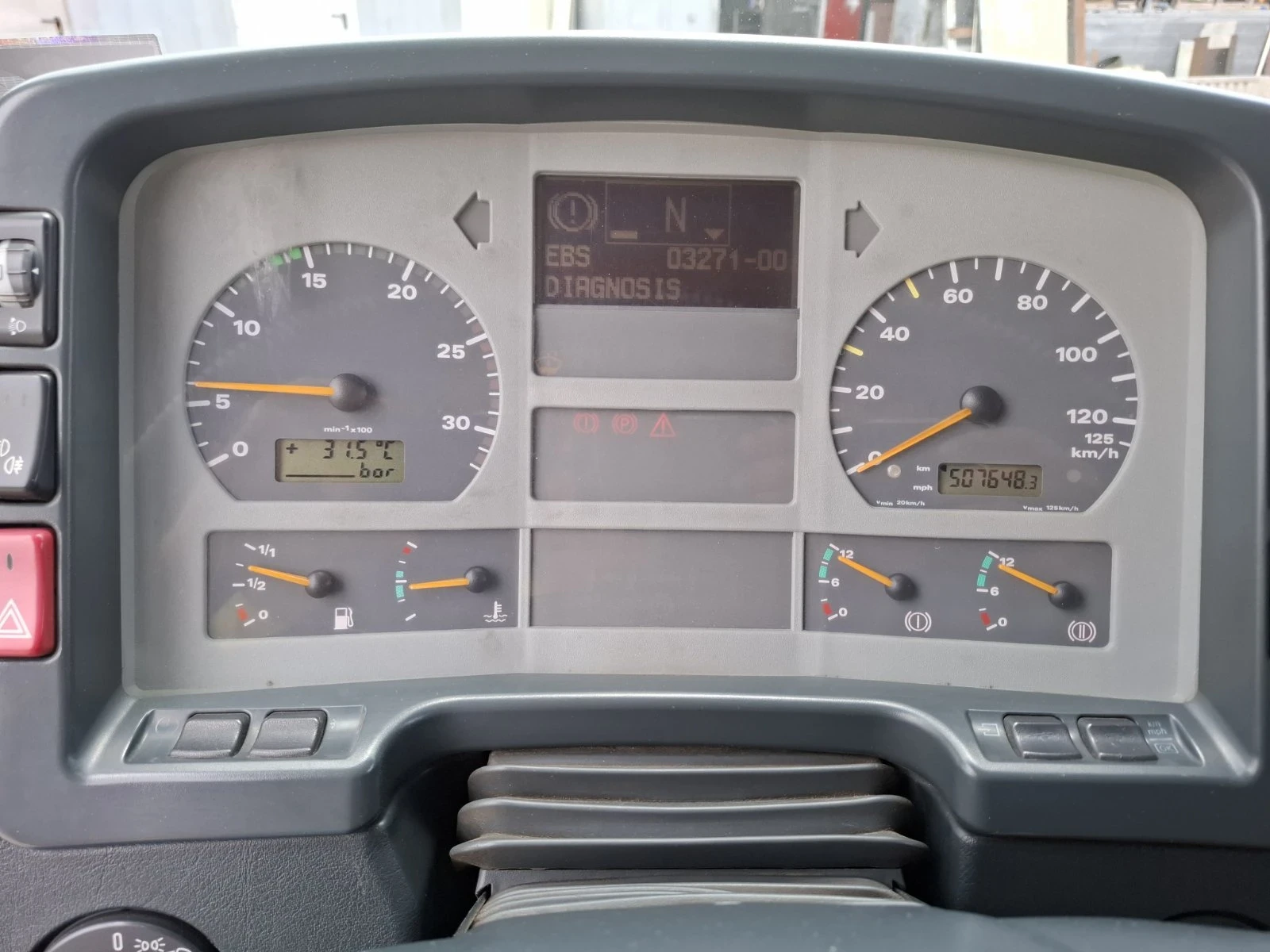 Man 33.403 ТГА - изображение 7