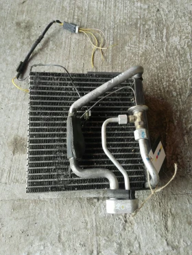 Радиатор климатик вътрешен (климатичен) Волво в40 2.0Б