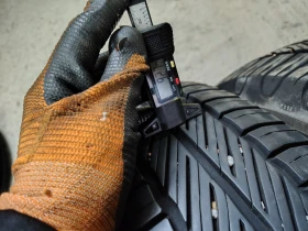 Гуми Всесезонни 225/70R15, снимка 10