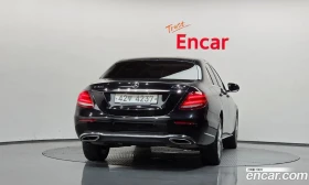 Mercedes-Benz E 300 E300 4MATIC Exclusive Standard, снимка 4