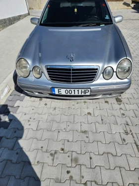 Mercedes-Benz E 320, снимка 7