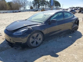 ������ Tesla Model 3