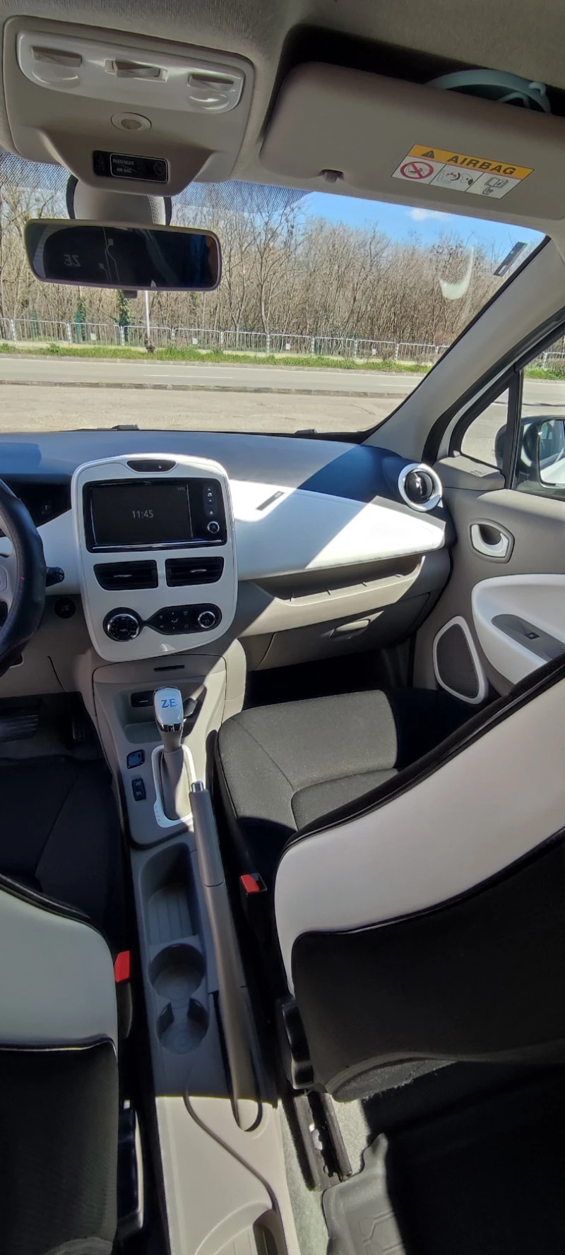 Renault Zoe, снимка 4 - Автомобили и джипове - 45874741