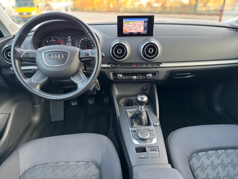 Audi A3 1.6TDI * S-Line * NAVI * XENON, снимка 9 - Автомобили и джипове - 48028628