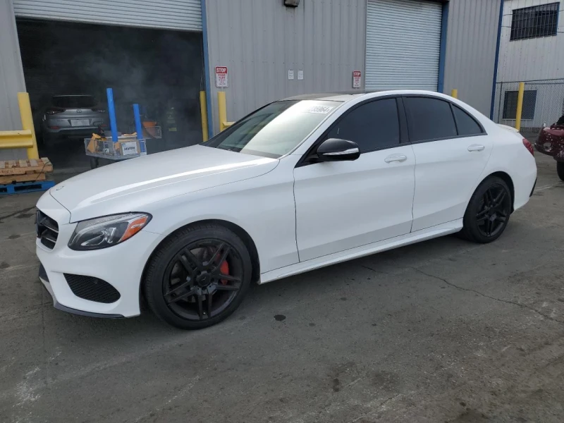 Mercedes-Benz C 400 4MATIC AMG* BURMASTER* KeylessGO* Пано* м.точка* , снимка 1 - Автомобили и джипове - 48341992