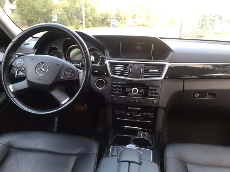 Mercedes-Benz E 350 4 matic, снимка 6 - Автомобили и джипове - 48883311