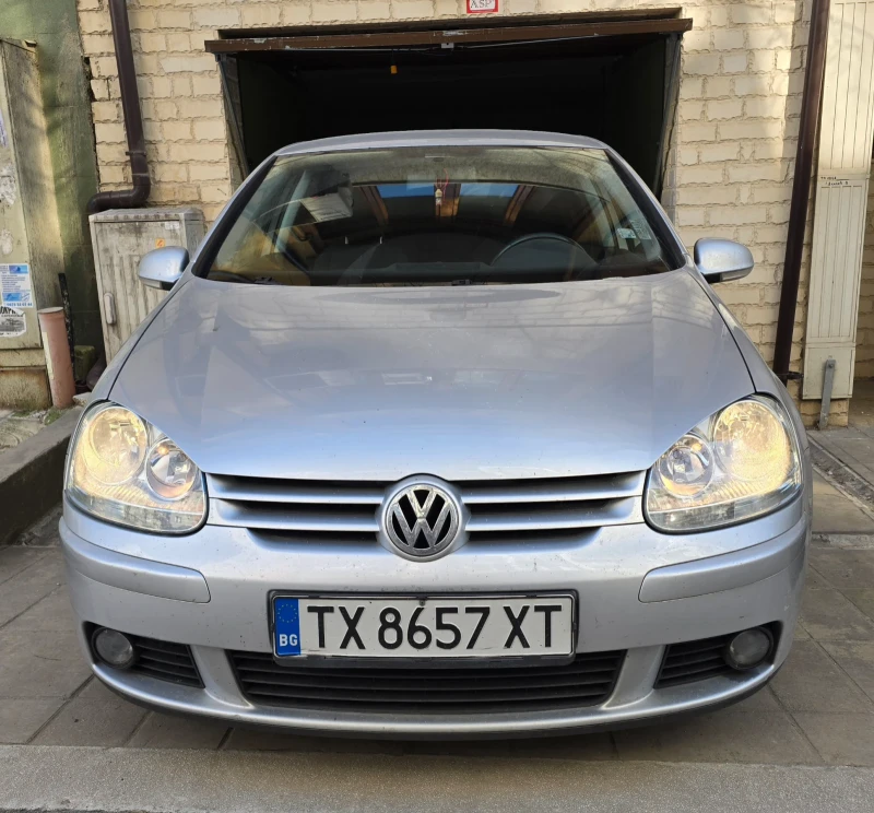 VW Golf 1.6 FSI 116 к.с., снимка 2 - Автомобили и джипове - 49578981