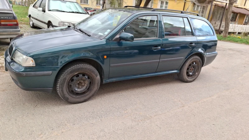 Skoda Octavia, снимка 11 - Автомобили и джипове - 49611028