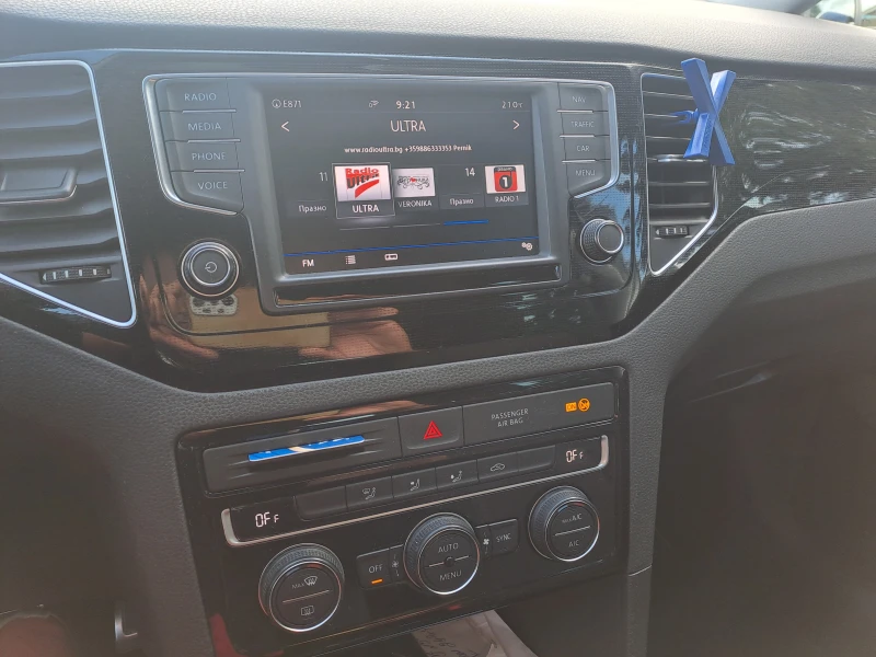 VW Sportsvan 1.4  TSI, снимка 11 - Автомобили и джипове - 51612620