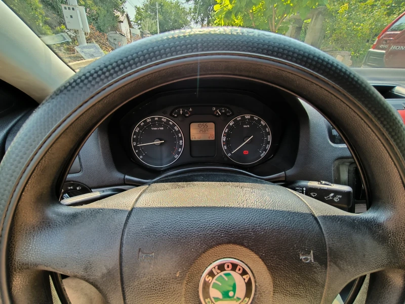 Skoda Octavia 1.6 MPI + газ, снимка 9 - Автомобили и джипове - 51205443