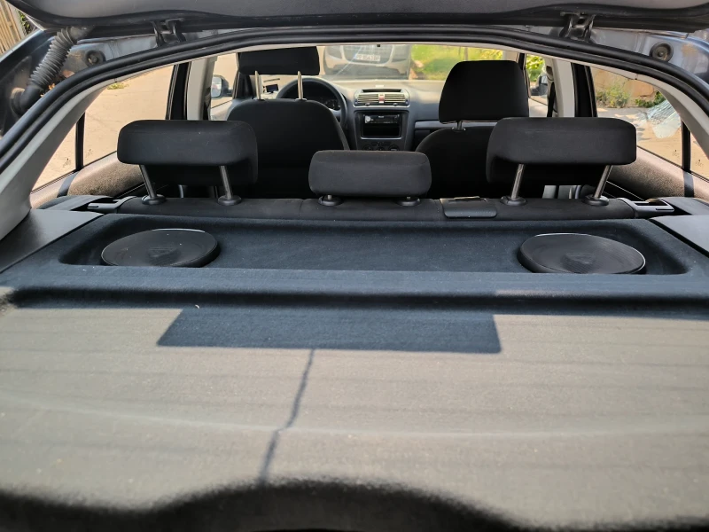 Skoda Octavia 1.6 MPI + газ, снимка 10 - Автомобили и джипове - 51205443