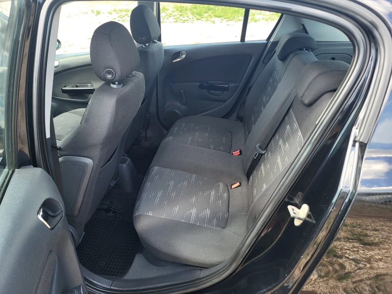 Opel Corsa 1.2i, снимка 10 - Автомобили и джипове - 51609130