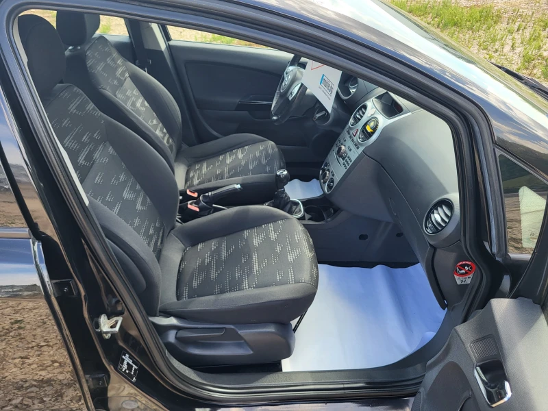 Opel Corsa 1.2i, снимка 13 - Автомобили и джипове - 51609130