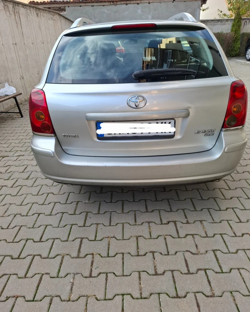 Toyota Avensis, снимка 4 - Автомобили и джипове - 52292345