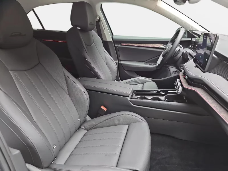 Skoda Superb Lk 4x4 LED, снимка 7 - Автомобили и джипове - 52308035