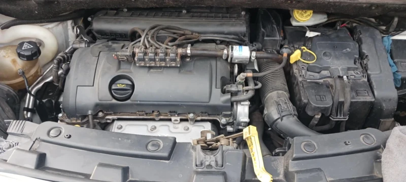 Citroen C3 Picasso, снимка 9 - Автомобили и джипове - 52423134