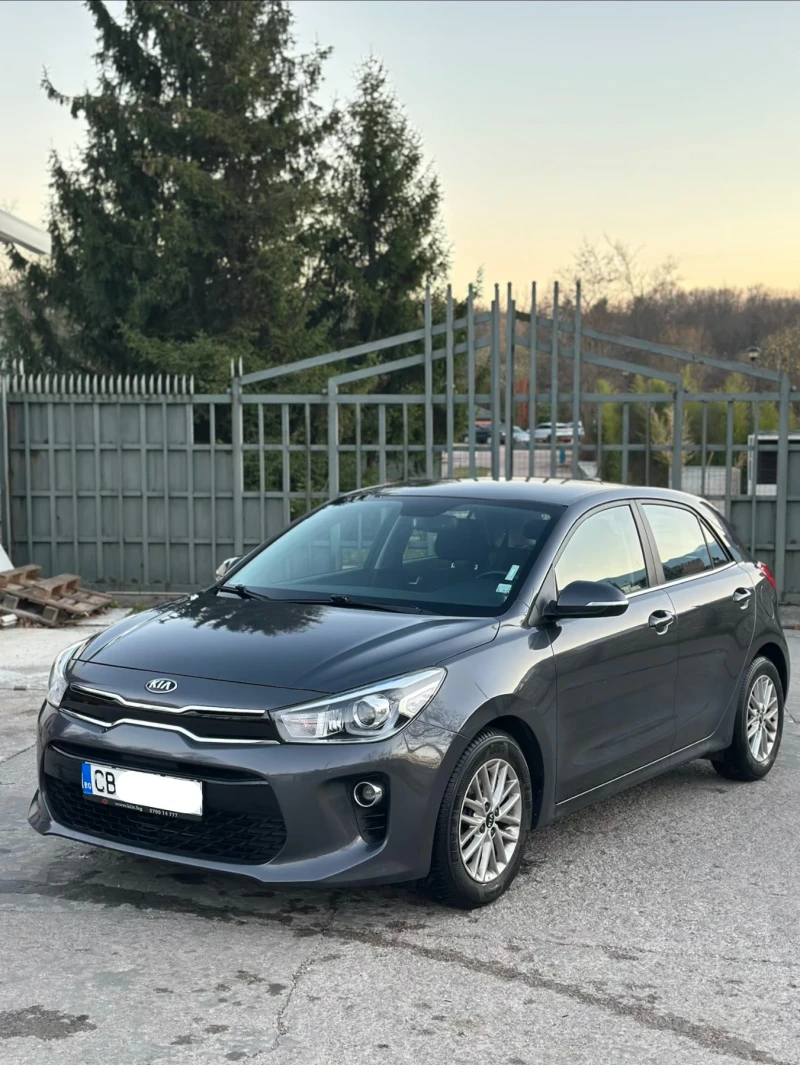 Kia Rio 1.4/Автоматик, снимка 8 - Автомобили и джипове - 52789009