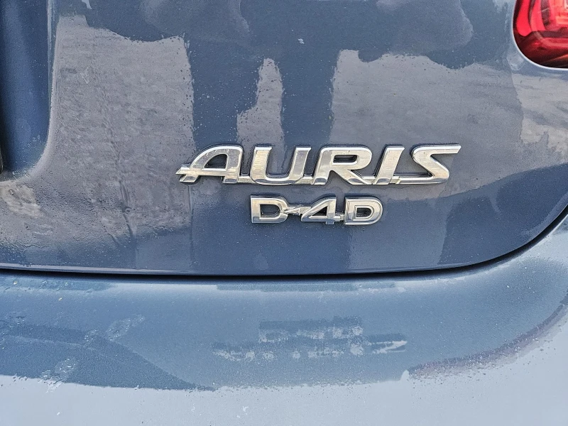 Toyota Auris 2.0 D4D, снимка 15 - Автомобили и джипове - 53470888