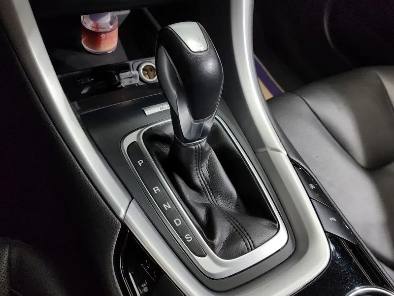 Ford Mondeo 2.0 TDCI - изображение 9