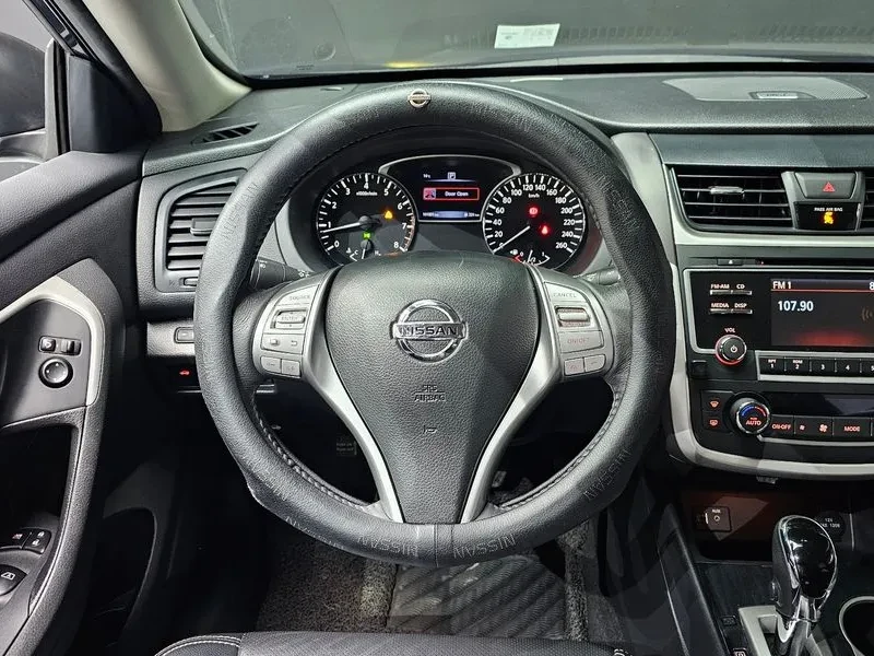 Nissan Altima Smart L33 2.5 Бензин, снимка 4 - Автомобили и джипове - 55470836