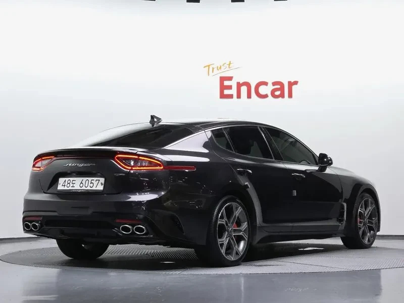 Kia Stinger 3.3 2WD GT - САМО 30% АВАНС , снимка 2 - Автомобили и джипове - 55998798