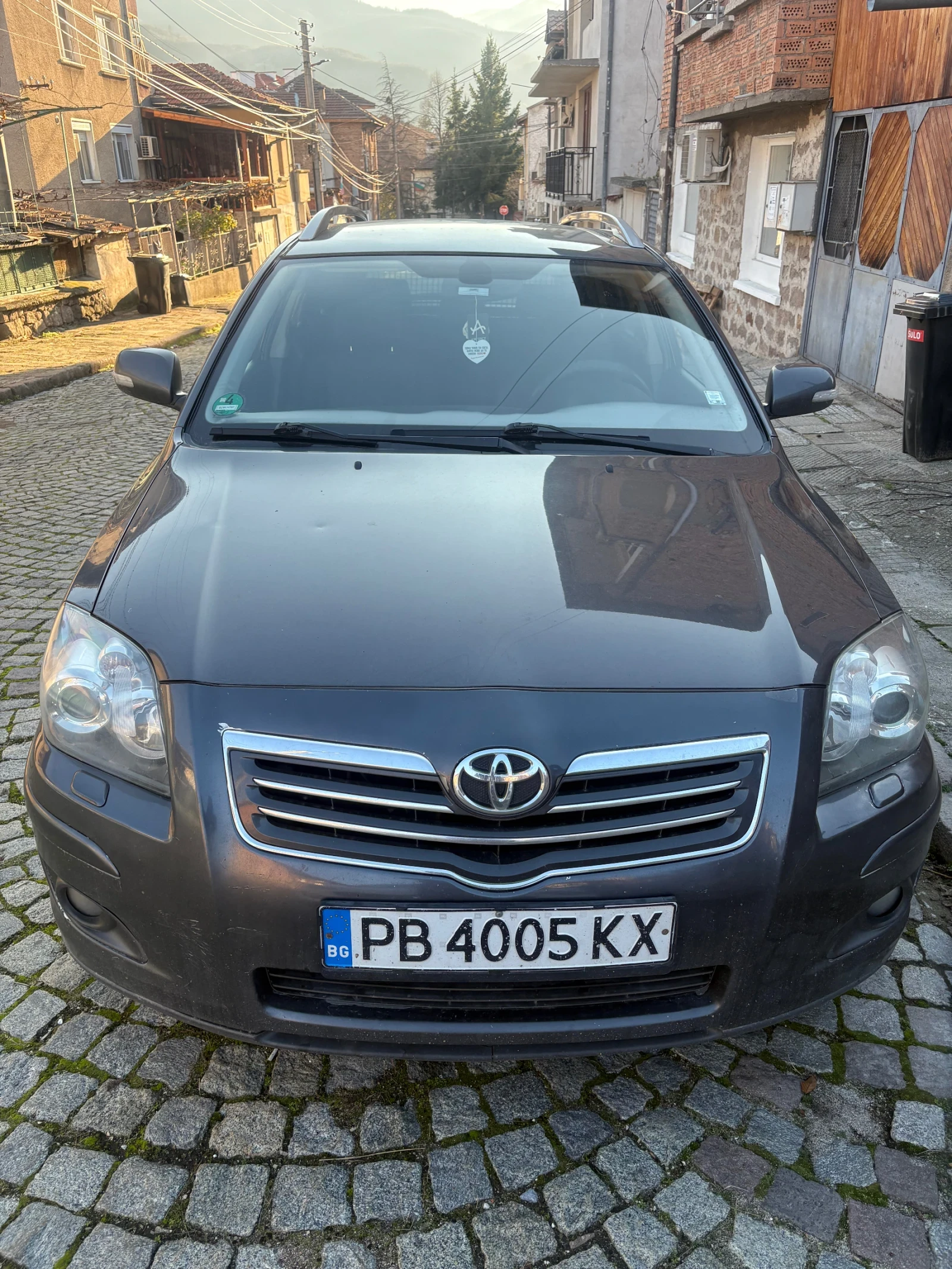 Toyota Avensis, снимка 1