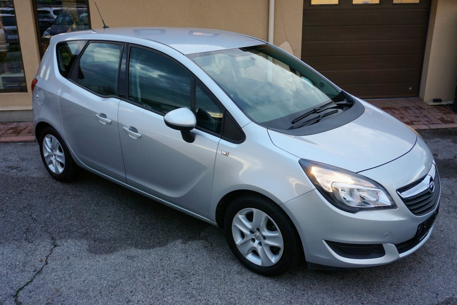 Opel Meriva 1.4i ADVANCE ELECTIVE - изображение 2