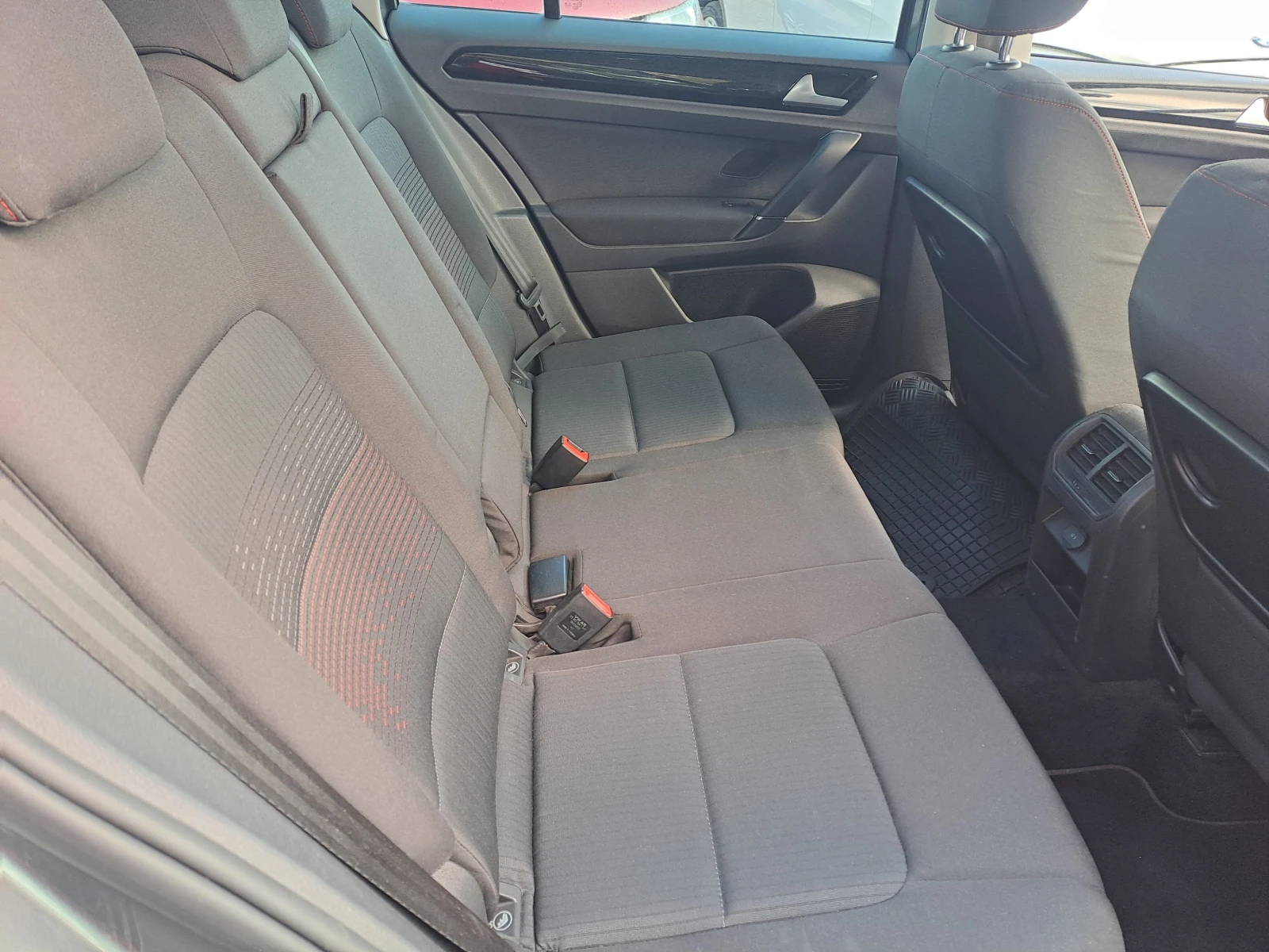 VW Sportsvan 1.4  TSI | Mobile.bg   15